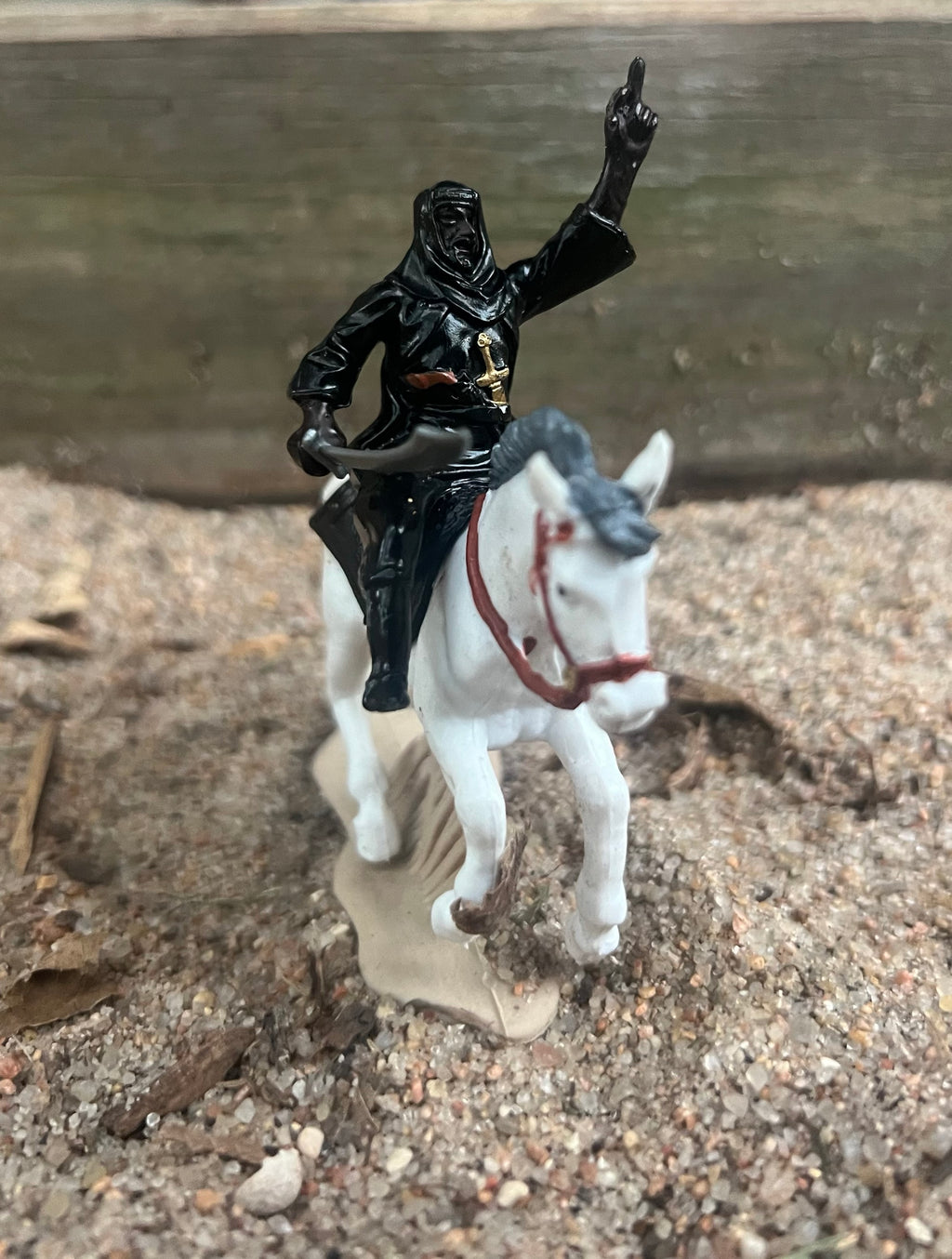 DSG Toy Soldiers Mounted Arabs, black tunics (6 mounted)