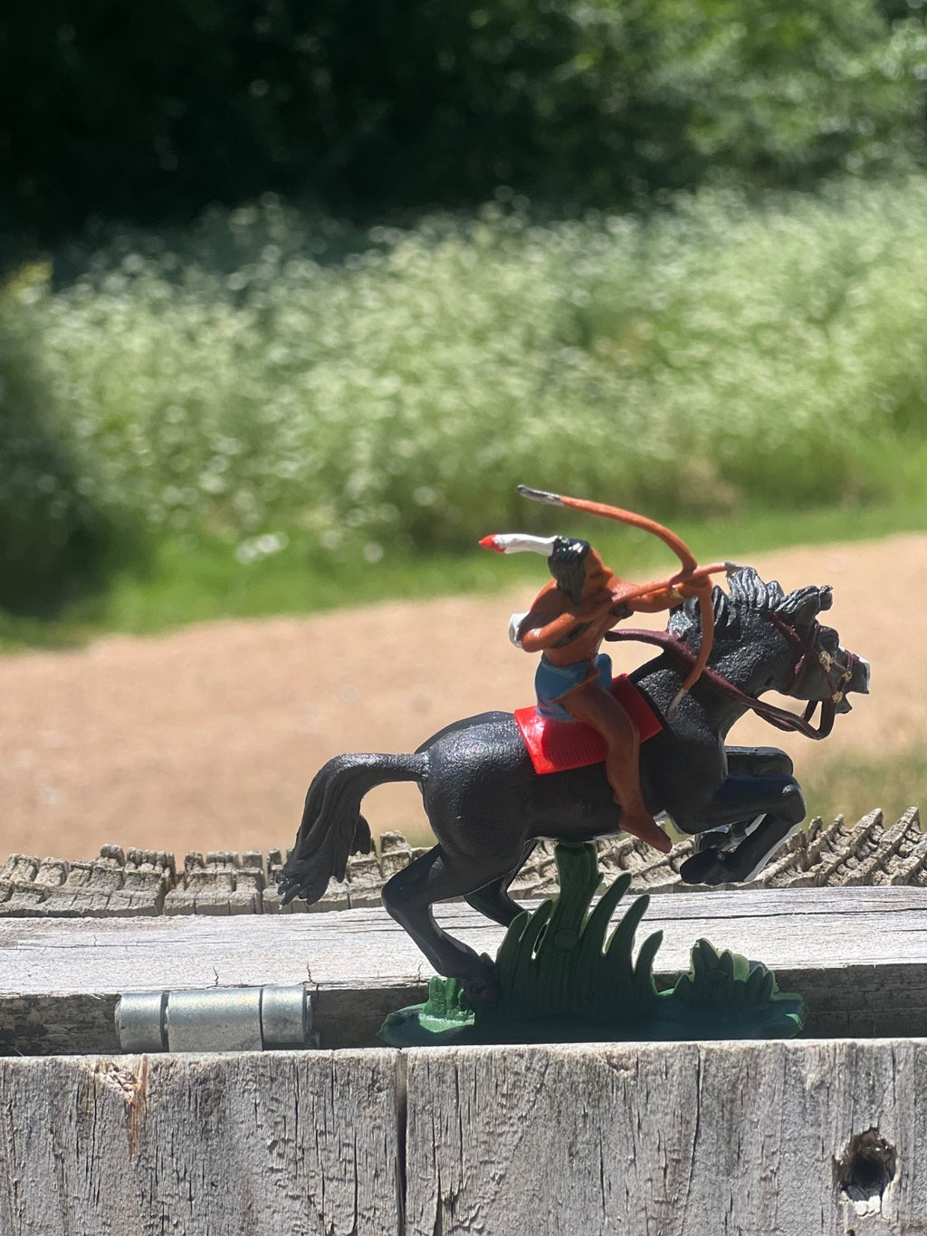 DSG Toy Soldiers Indians on Horseback (6 mounted)