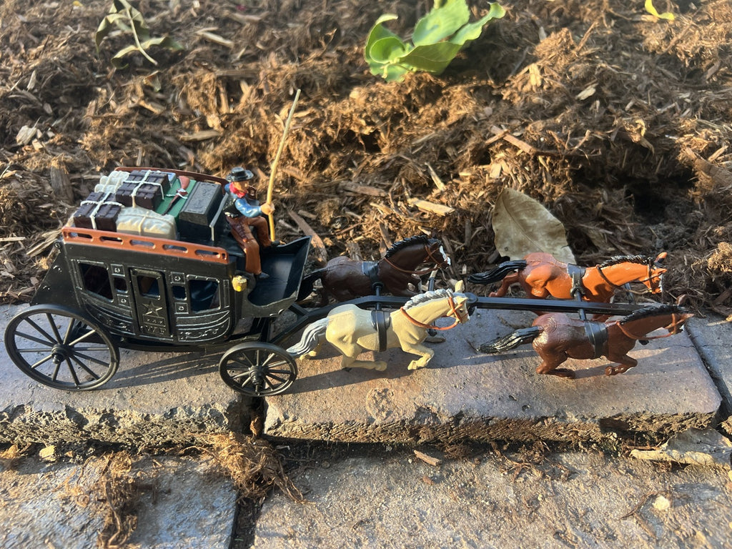 DSG Toy Soldiers Wild West Stagecoach, 4 horses + driver